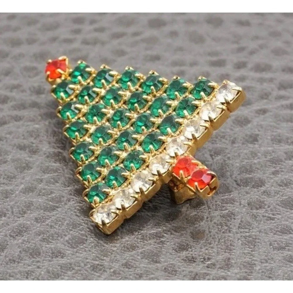 Vintage Christmas Tree Rhinestone Brooch Green Red Crystal Gold Tone